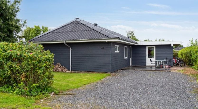 Photo of "Thala" - 150m from the sea