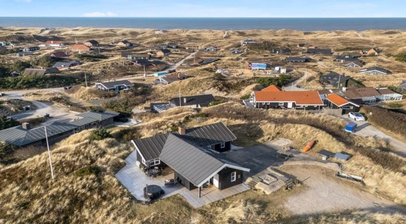 Photo of "Tahnee" - 450m from the sea