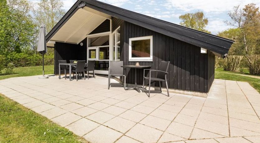 Photo of "Frimanda" - 200m from the sea
