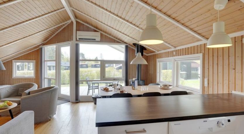 Photo of "Frimanda" - 200m from the sea