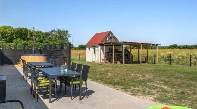 Photo of "Ailke" - 2km to the fjord