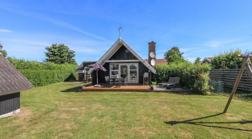 Photo of "Elbert" - 100m from the sea