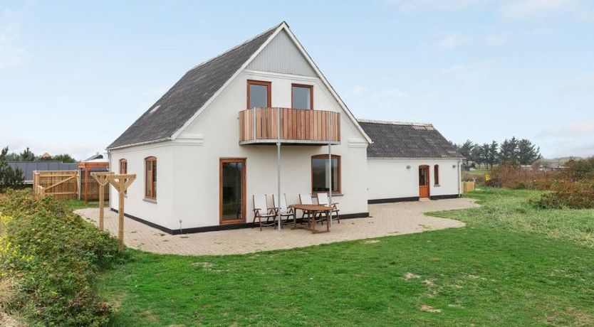 Photo of "Matthias" - 400m to the fjord