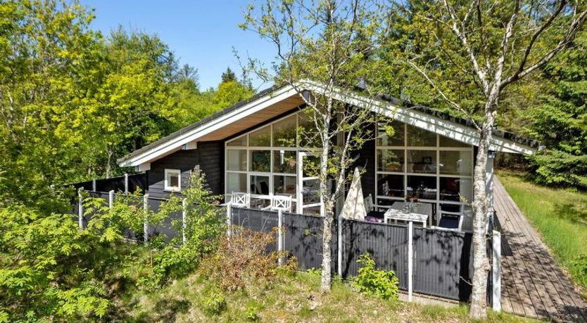 Photo of "Elena" - 800m to the fjord