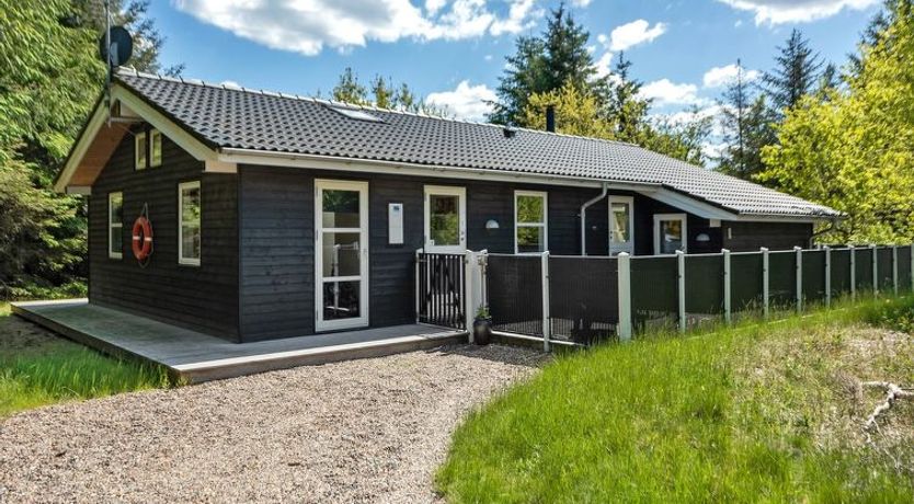 Photo of "Elena" - 800m to the fjord