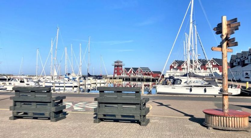 Photo of "Asmund" - 150m from the sea