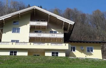 Achtalgut Apartment 2 Holiday Home