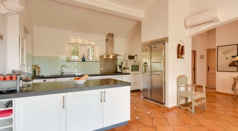 Photo of Le Petit Rouveau