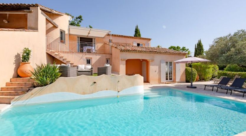 Photo of Le Petit Rouveau