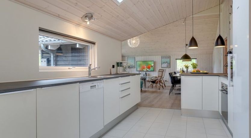 Photo of "Vara" - 800m from the sea