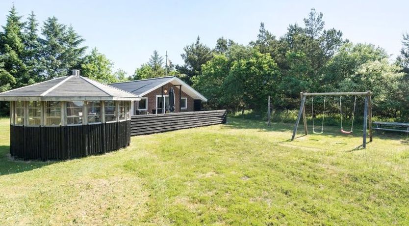 Photo of "Elinbjörn" - 1km from the sea