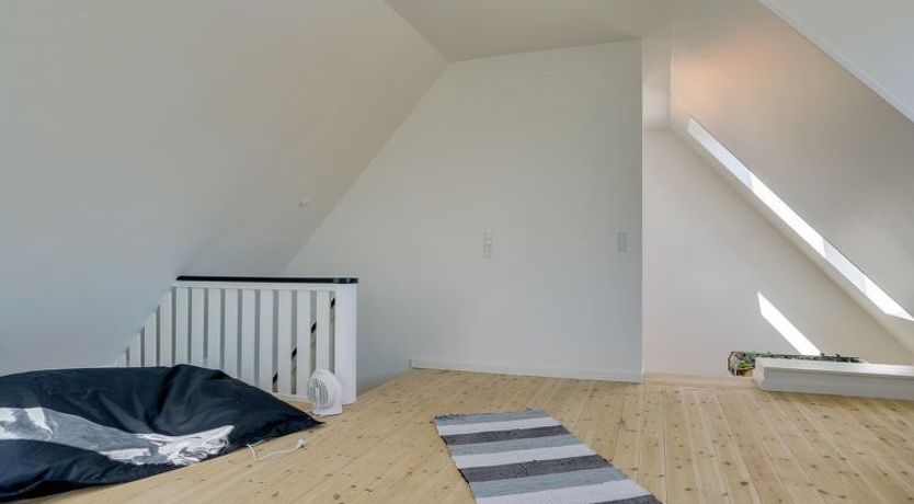 Photo of "Elnara" - 900m from the sea