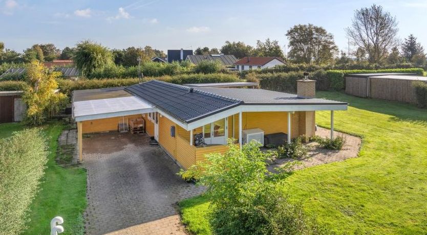 Photo of "Nane" - 80m from the sea