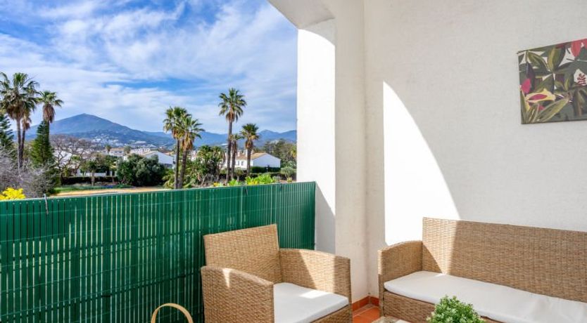 Photo of Lorcrisur Mountain view