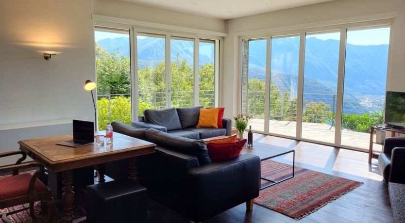 Photo of Carina Lakeview