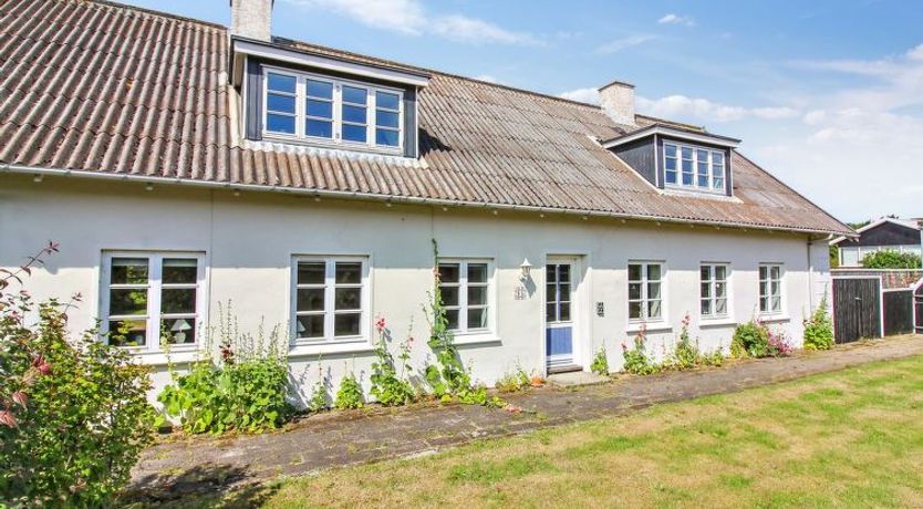 Photo of "Gæsling" - 1.6km from the sea