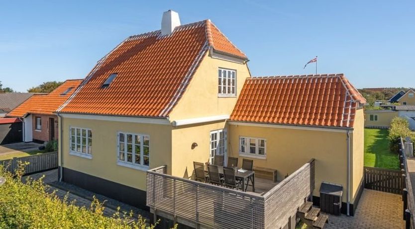 Photo of "Kätlin" - 1.1km from the sea