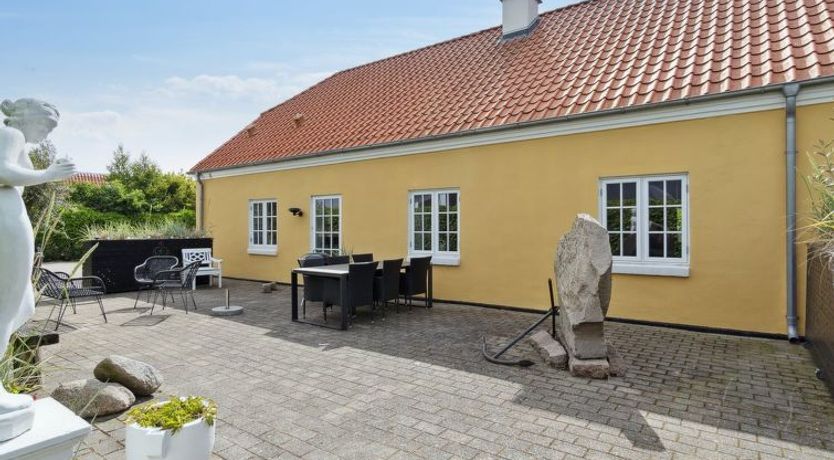 Photo of "Murtuz" - 900m from the sea