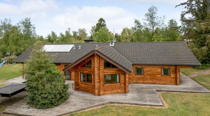 Photo of "Dora" - 180m from the sea