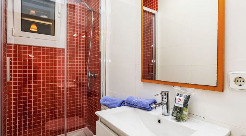 Photo of Sants-Montjuïc: Avenida Madrid