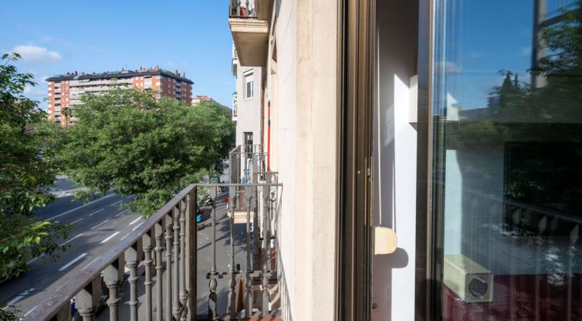 Photo of Sants-Montjuïc: Avenida Madrid