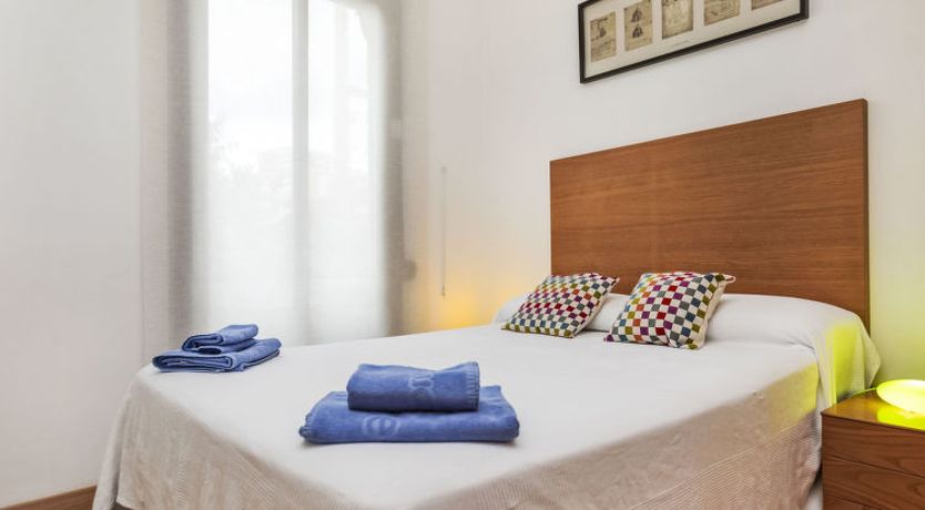 Photo of Sants-Montjuïc: Avenida Madrid