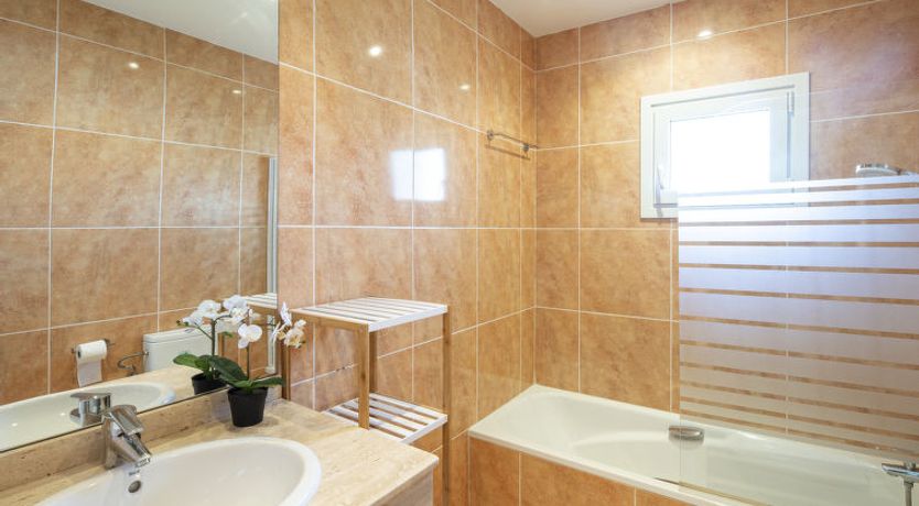 Photo of Puerto Banus OPQ