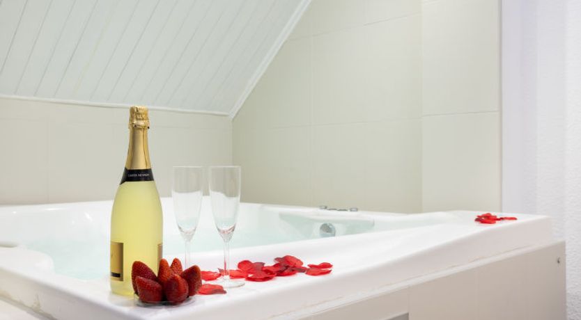 Photo of Deluxe Altemar