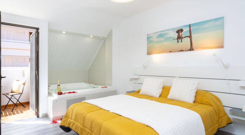 Photo of Deluxe Altemar