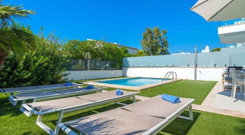 Photo of Villa del Lago 4