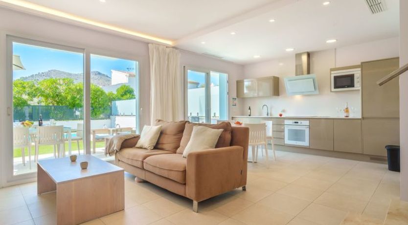 Photo of Villa del Lago 4