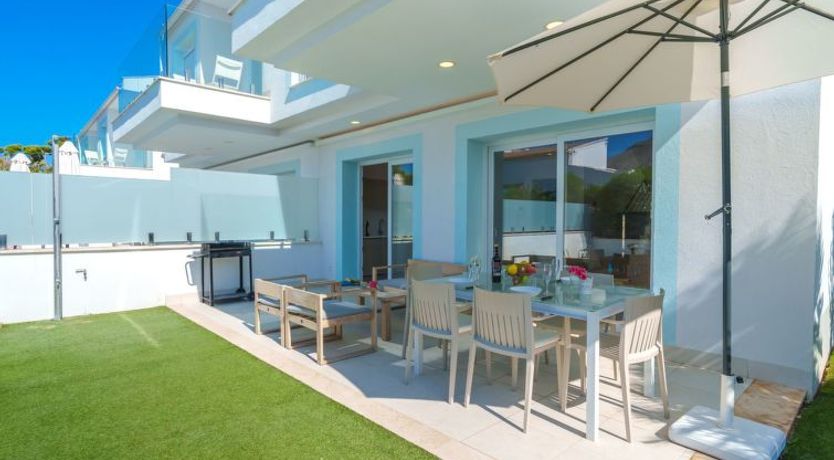 Photo of Villa del Lago 4