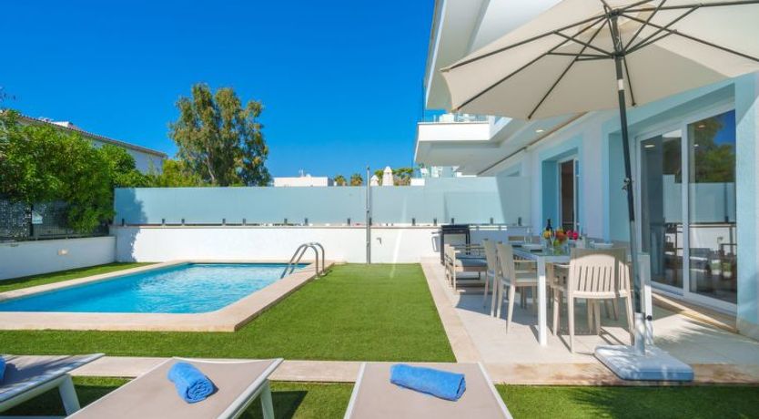 Photo of Villa del Lago 4