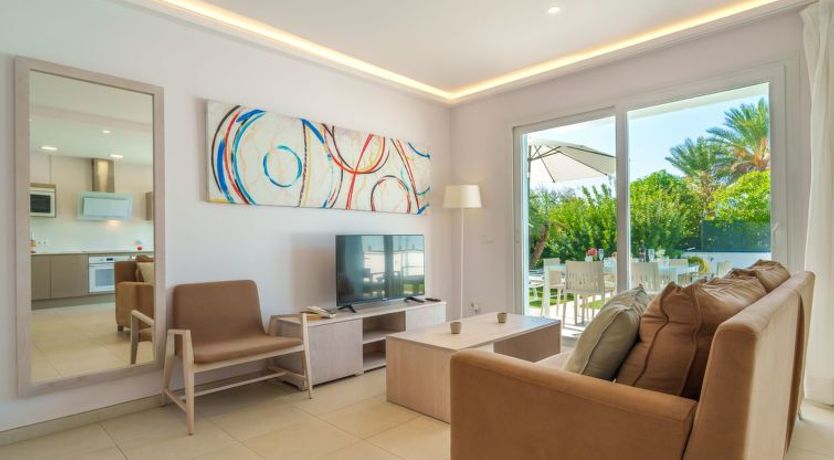 Photo of Villa del Lago 4