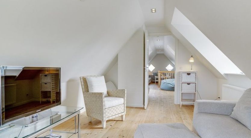 Photo of "Hialmar" - 400m from the sea