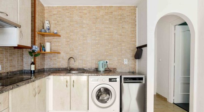 Photo of Sal y Mar IV