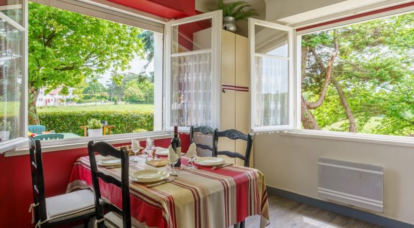 Photo of Lande Gaina