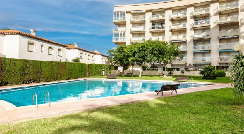 Photo of Los Pelicanos