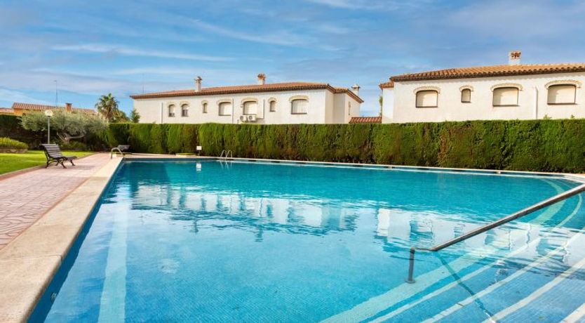 Photo of Los Pelicanos