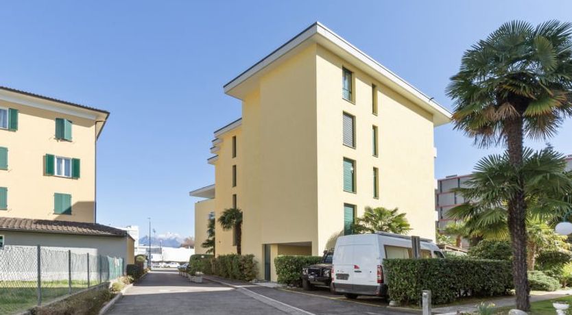 Photo of Robinia-City