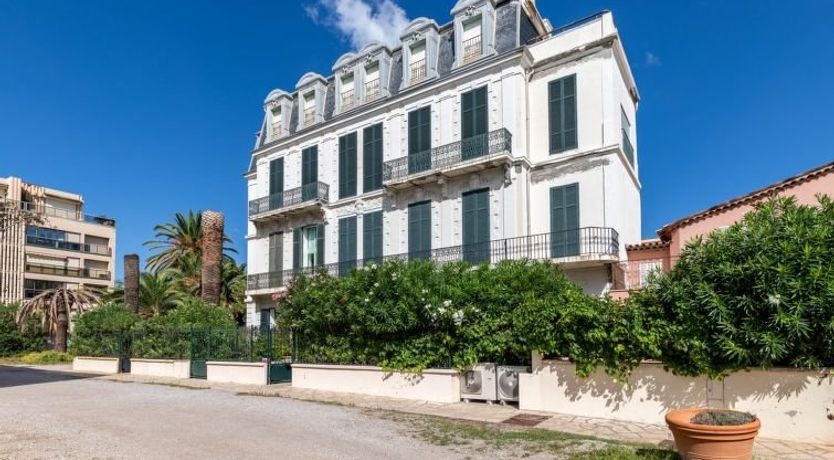 Photo of Les Araucarias