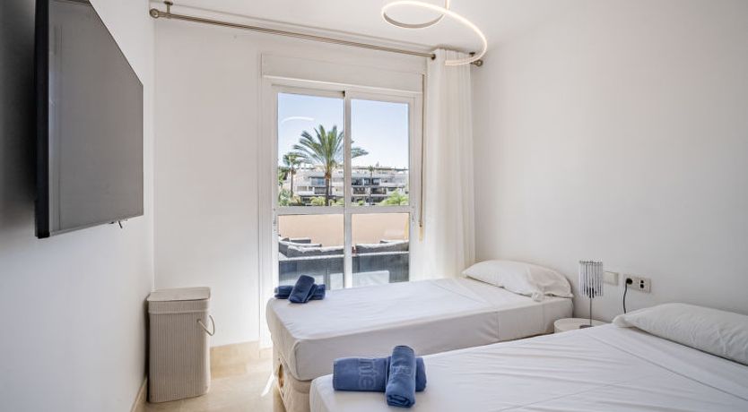 Photo of Lorcrimar V