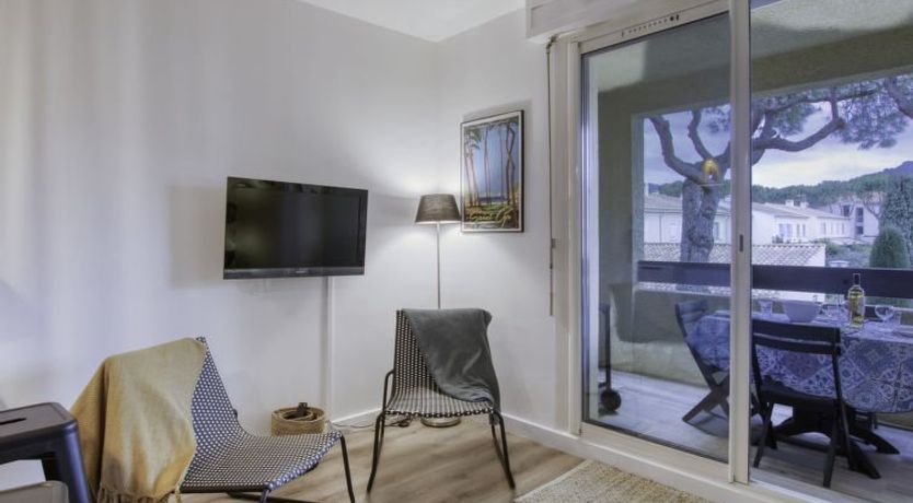 Photo of L'Ile heureuse Apartment 7