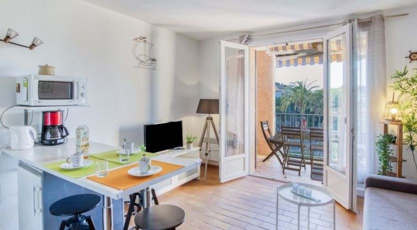 Photo of Les Aigues Marines Apartment 64