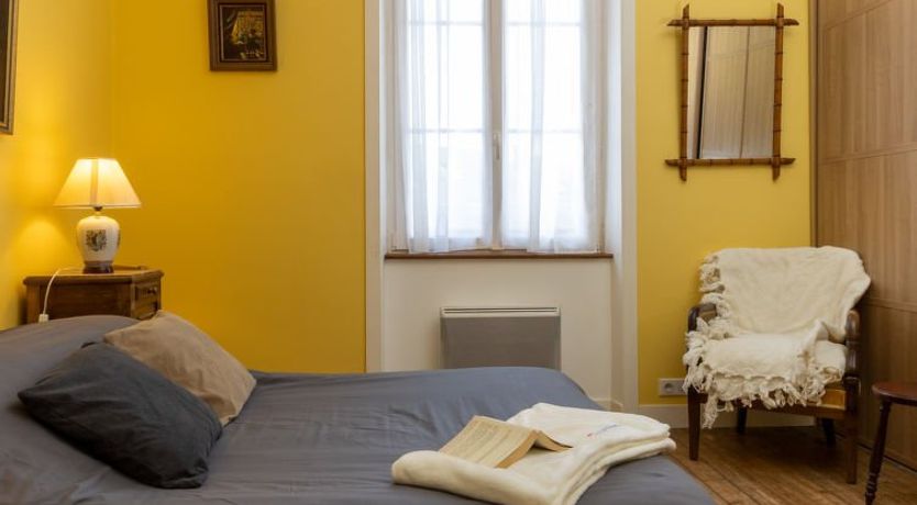 Photo of L'Eglantine