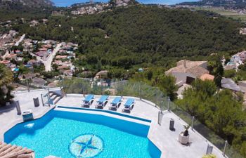 Finca Edel Holiday Home