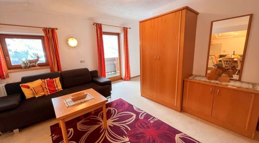 Photo of Top 2 Apartment 2