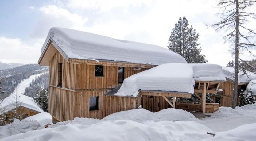 Photo of #38 mit IR-Sauna und Sprudelbad innen Apartment 63