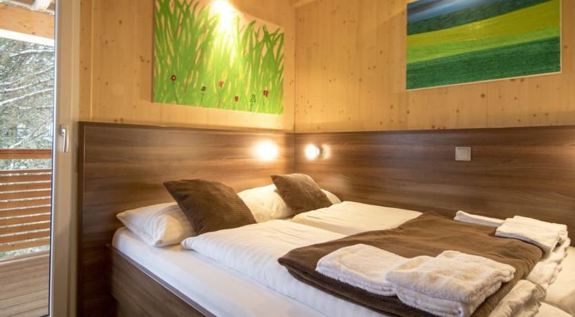 Photo of #38 mit IR-Sauna und Sprudelbad innen Apartment 63