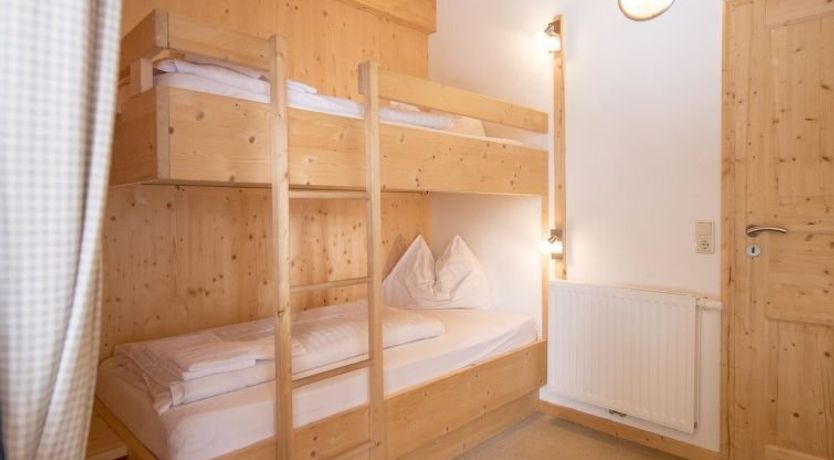 Photo of #26 mit IR-Sauna und Sprudelbad innen Apartment 59